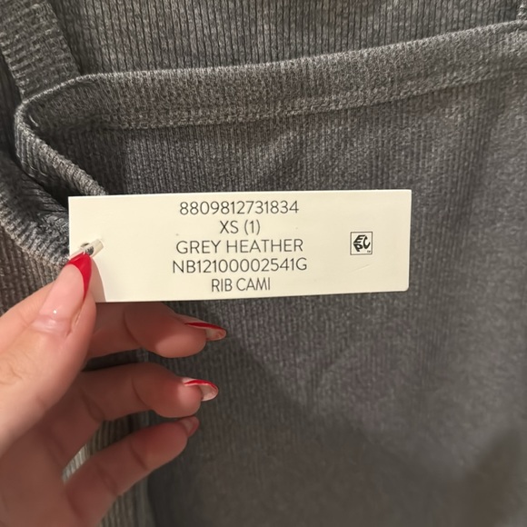 No Boundaries Tank Top - Picture 3 of 4